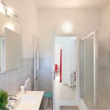 Vila Spacious With Pool Tavullia