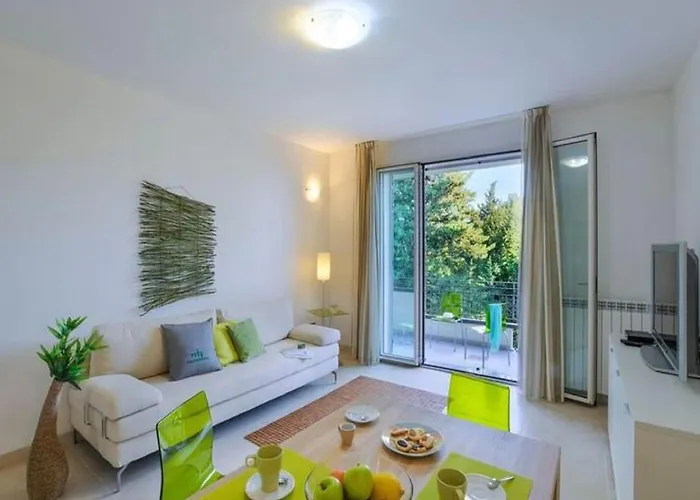 Spacious With Pool Villa *